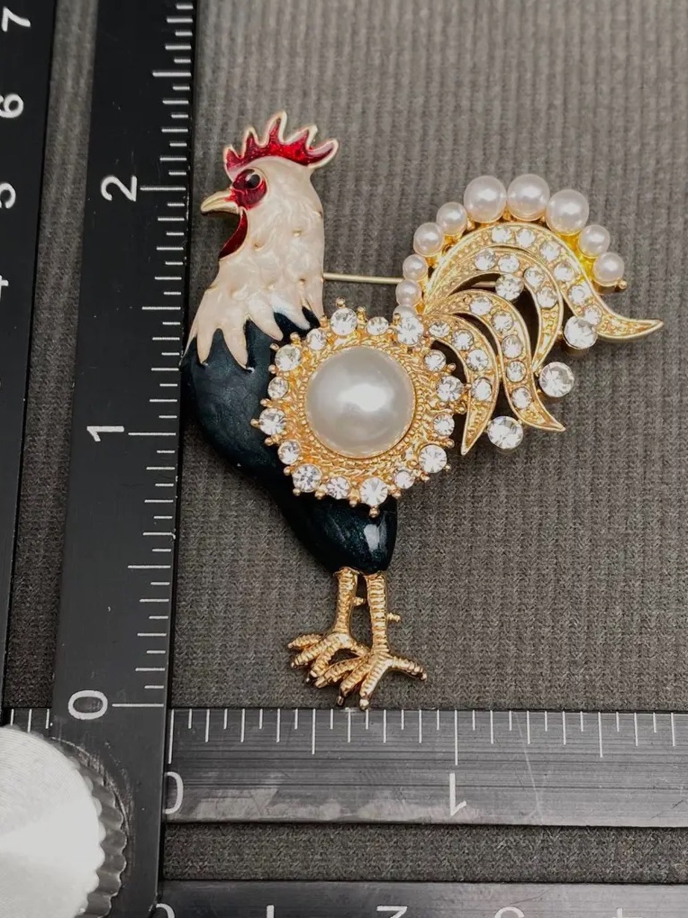 Rooster Gold Tone Brooch with Pearls and Crystals NWT - Picture 4 of 4